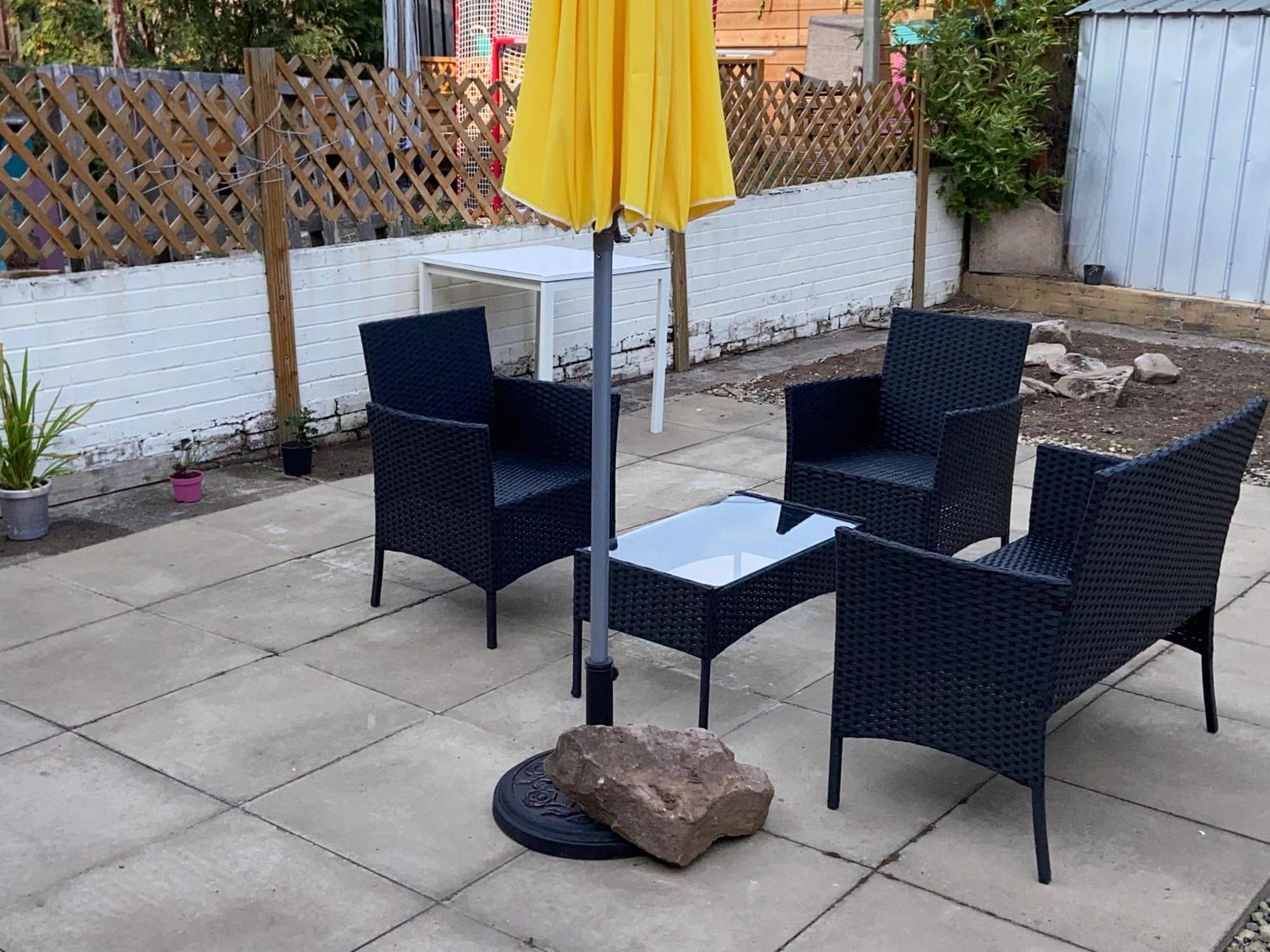 Private Lounge And Double Room Kilwinning Zewnętrze zdjęcie